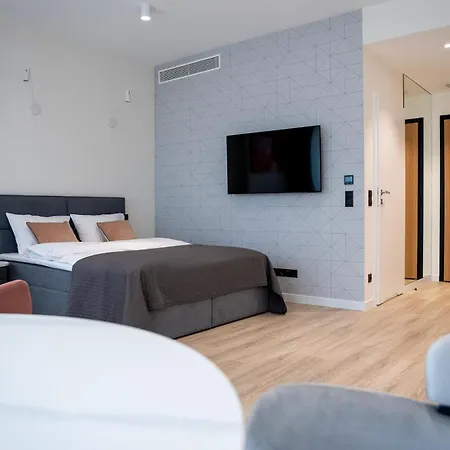 Towarowa Towers Apartment *