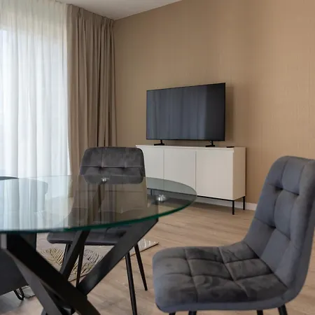 Towarowa Towers Apartamento