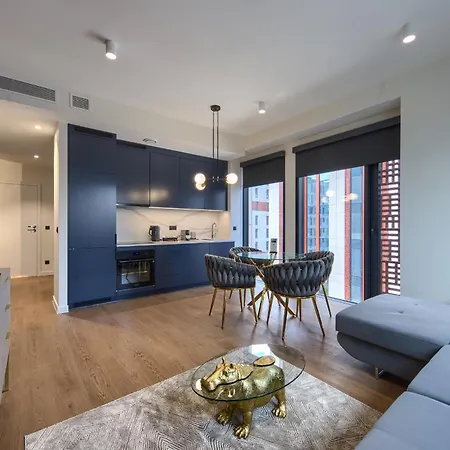 Towarowa Towers Apartamento *