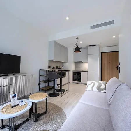 Towarowa Towers Apartamento *