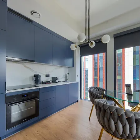 Towarowa Towers Apartamento *