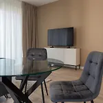 Towarowa Towers Apartamento