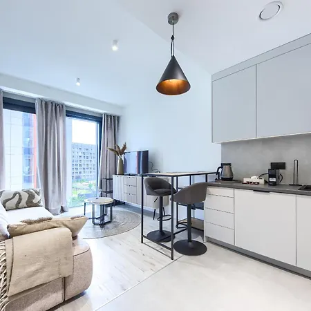 Towarowa Towers Apartman Varsó